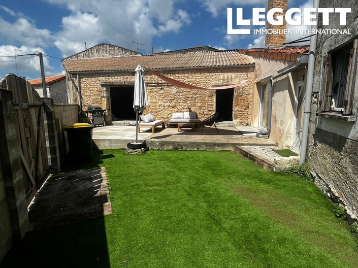 Image No.10-3 Bed House for sale