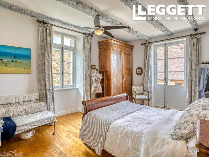 Image No.5-4 Bed House for sale