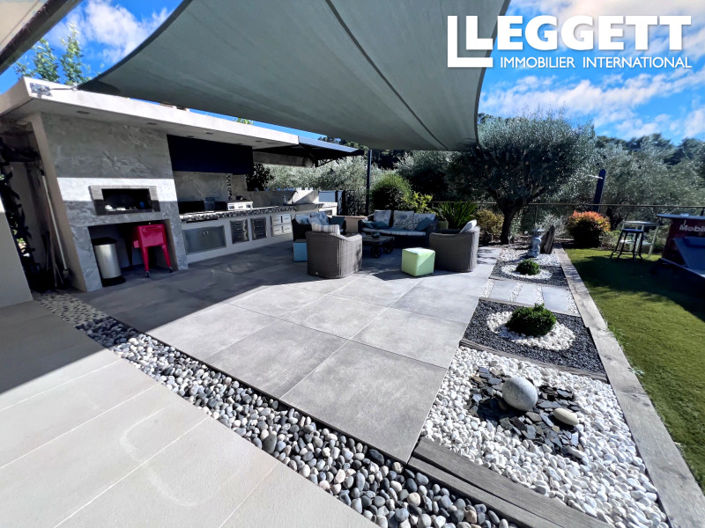 Image No.3-4 Bed House for sale