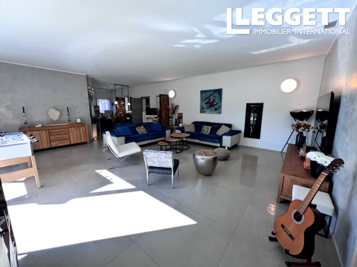 Image No.7-4 Bed House for sale