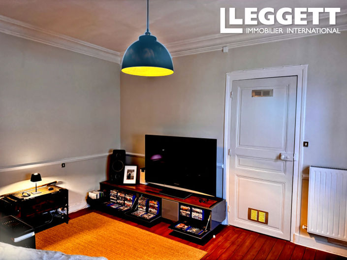 Image No.6-3 Bed House for sale