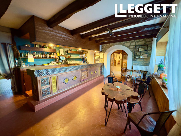 Image No.2-3 Bed Commercial for sale