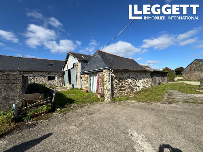 Image No.8-8 Bed House for sale