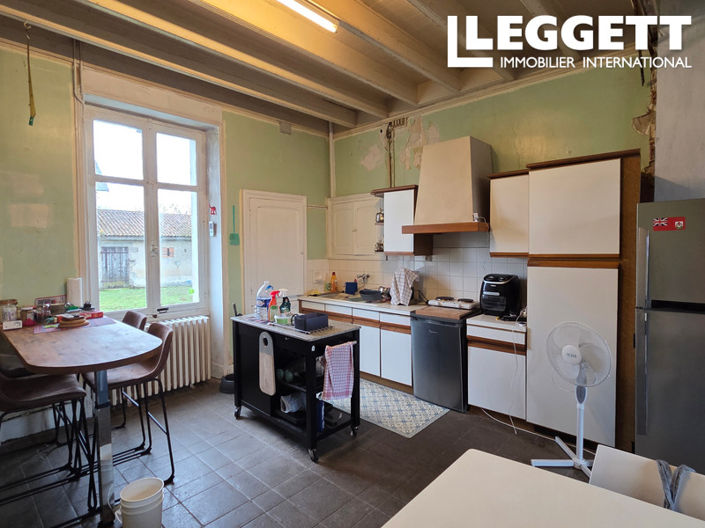 Image No.10-6 Bed House for sale