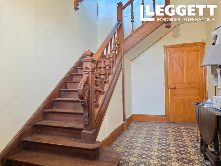 Image No.2-6 Bed House for sale