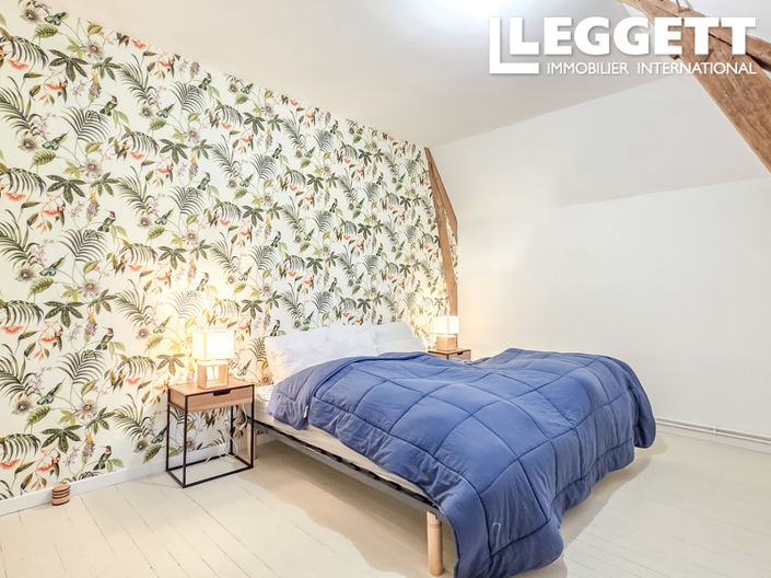 Image No.5-6 Bed House for sale