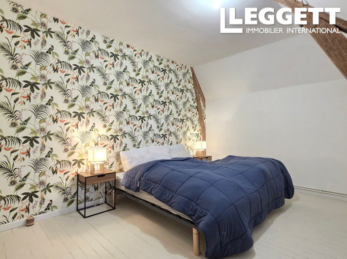 Image No.7-6 Bed House for sale