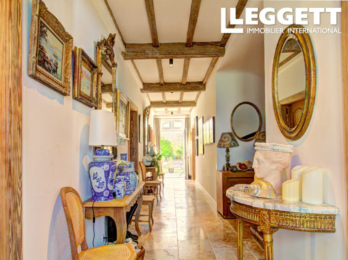 Image No.4-6 Bed House for sale