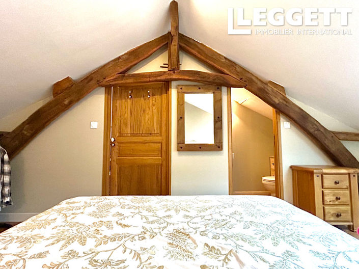 Image No.10-1 Bed House for sale