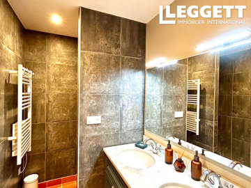 ahr0chm6ly9jzg4uagvzdglhlmltbw8vaw1hz2uvvevom