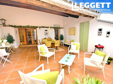 ahr0chm6ly9jzg4uagvzdglhlmltbw8vaw1hz2uvvevom