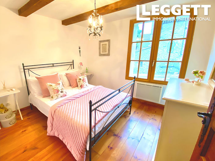 Image No.6-4 Bed House for sale