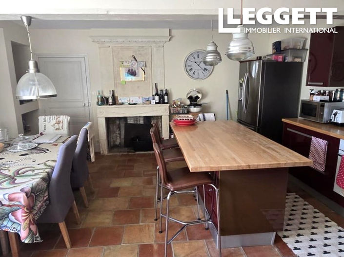 Image No.9-6 Bed House for sale