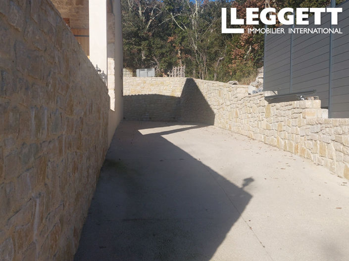 Image No.7-4 Bed House for sale