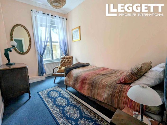 Image No.8-4 Bed House for sale