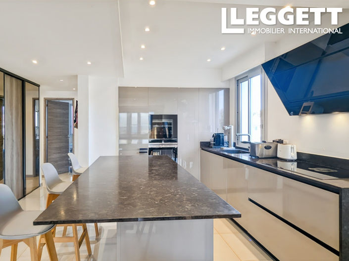 Image No.5-3 Bed Apartment for sale