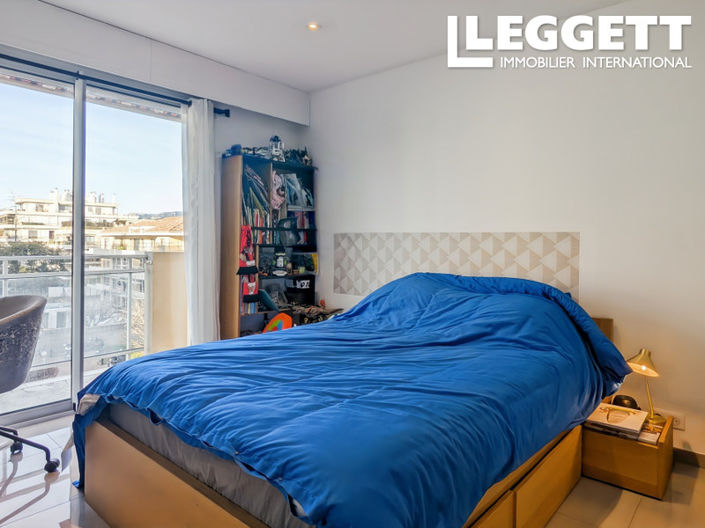 Image No.6-3 Bed Apartment for sale