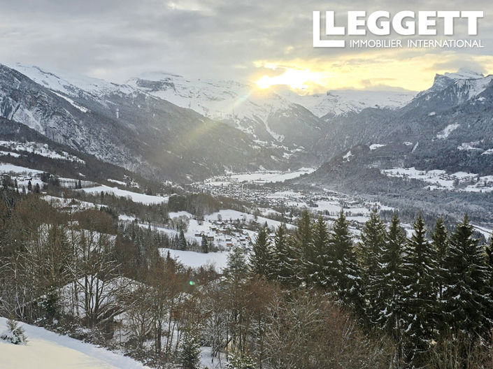 Image No.3-6 Bed House for sale