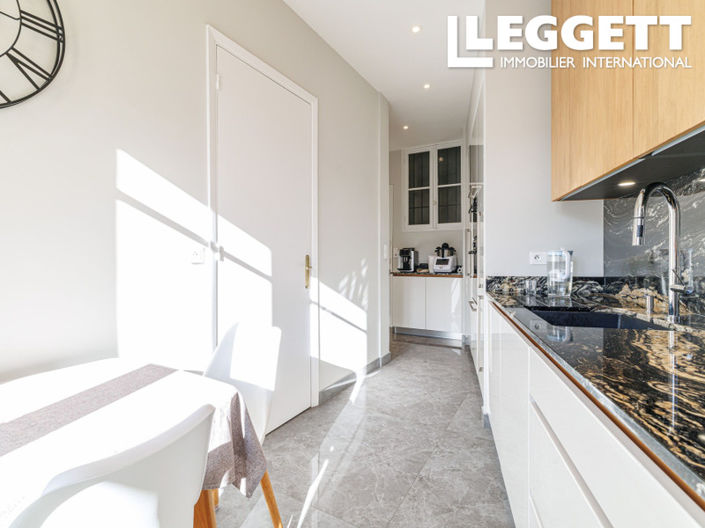 Image No.8-3 Bed Apartment for sale