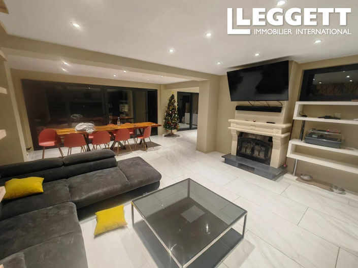 Image No.3-4 Bed House for sale