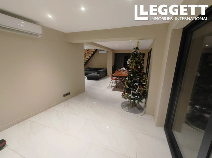 Image No.5-4 Bed House for sale