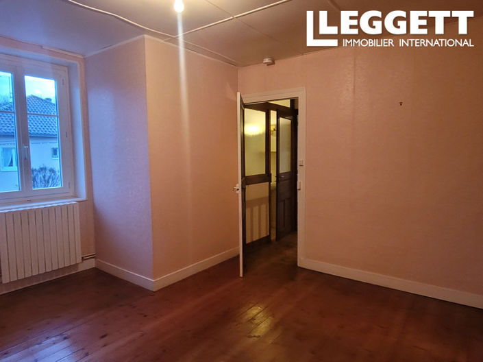 Image No.6-2 Bed House for sale