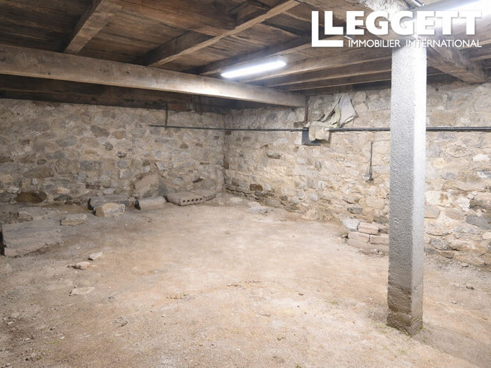 Image No.8-2 Bed House for sale