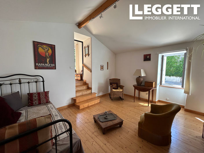 Image No.5-2 Bed House for sale