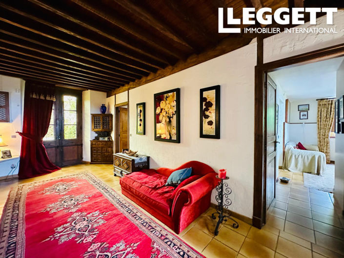 Image No.6-6 Bed House for sale