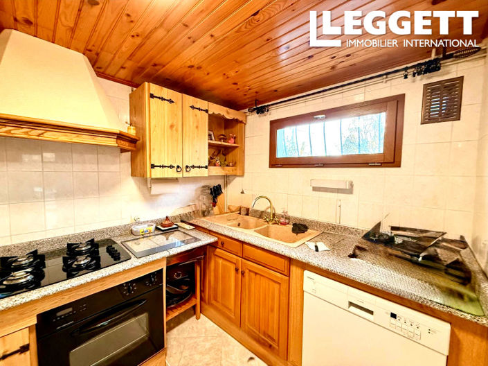 Image No.9-4 Bed House for sale