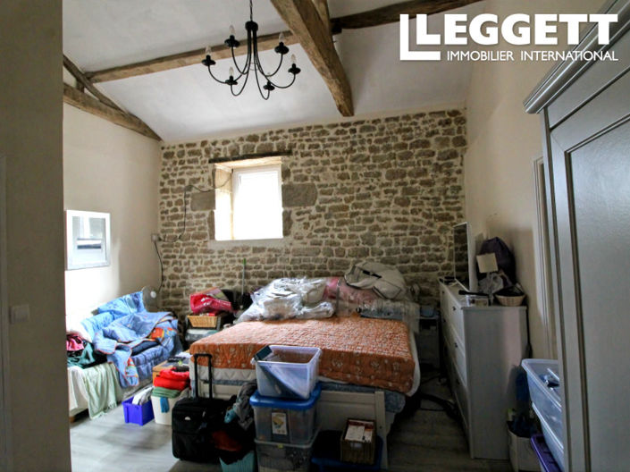 Image No.10-3 Bed House for sale