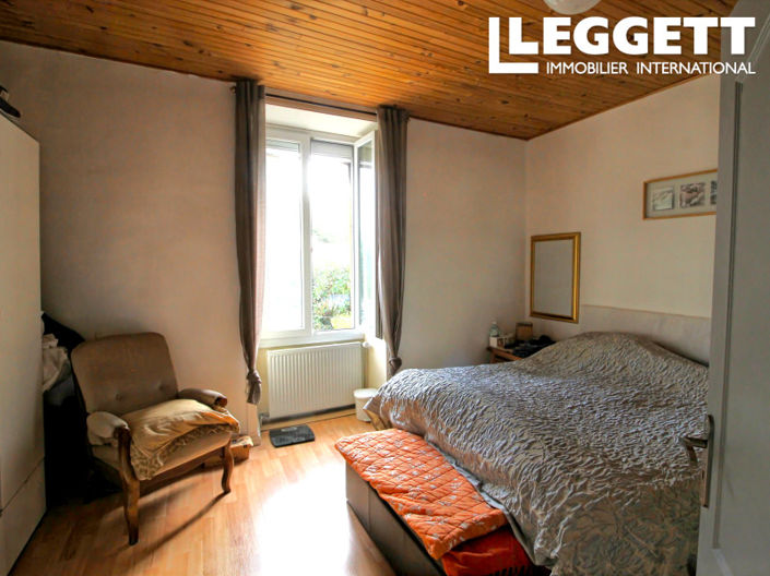 Image No.8-3 Bed House for sale