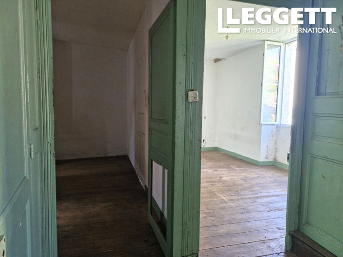 Image No.10-5 Bed House for sale