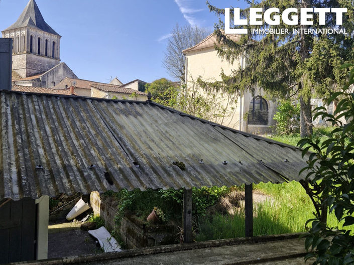 Image No.8-5 Bed House for sale