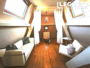 ahr0chm6ly9jzg4uagvzdglhlmltbw8vaw1hz2uvvevom