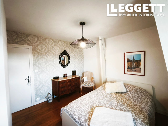 Image No.9-5 Bed House for sale