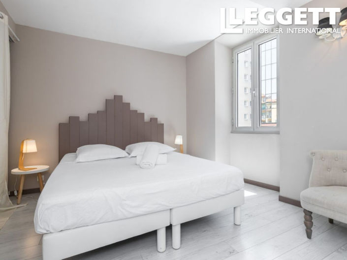 Image No.8-2 Bed Apartment for sale