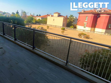 ahr0chm6ly9jzg4uagvzdglhlmltbw8vaw1hz2uvvevom