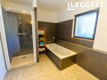 ahr0chm6ly9jzg4uagvzdglhlmltbw8vaw1hz2uvvevom