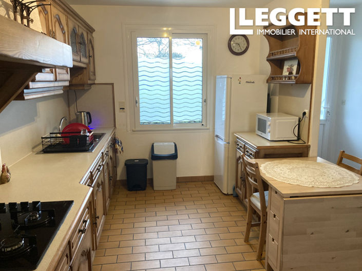 Image No.6-5 Bed House for sale