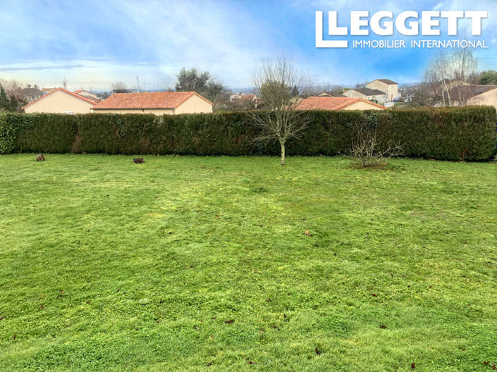 Image No.9-5 Bed House for sale