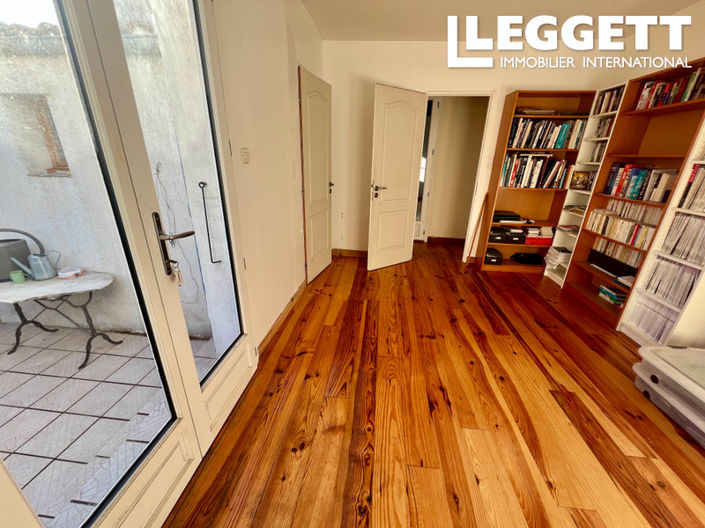 Image No.7-3 Bed House for sale