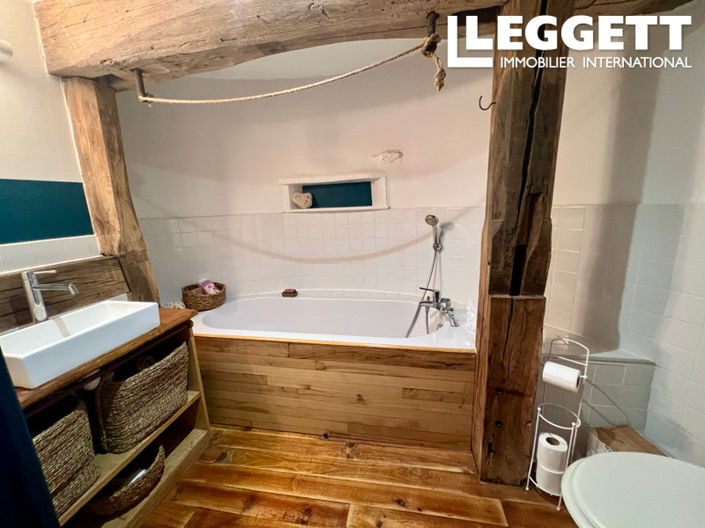 Image No.8-3 Bed House for sale