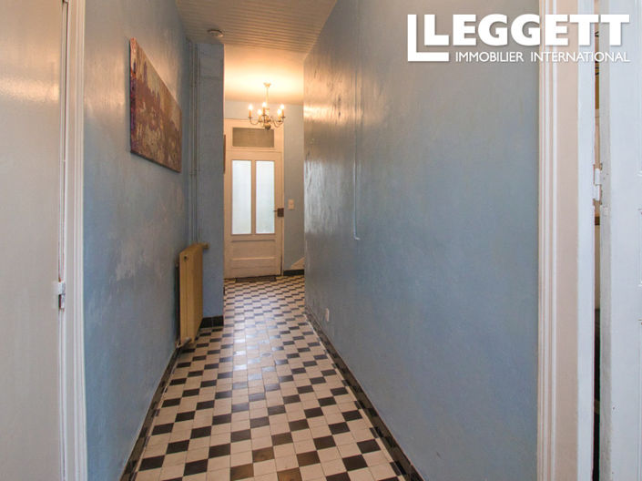 Image No.2-4 Bed House for sale