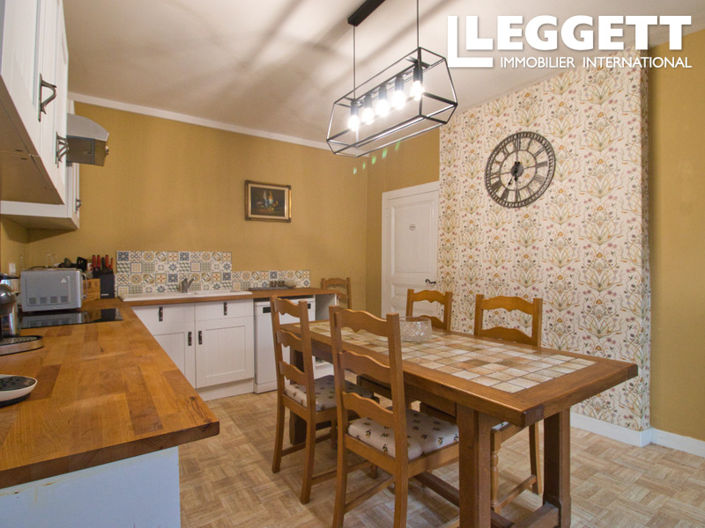 Image No.3-4 Bed House for sale