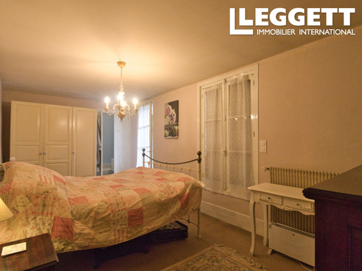 Image No.6-4 Bed House for sale