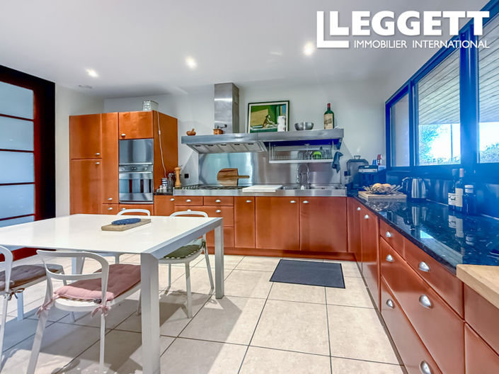 Image No.4-4 Bed House for sale