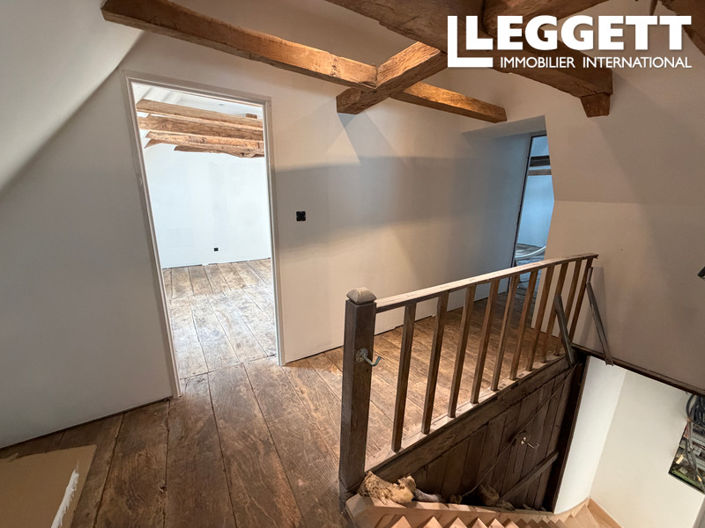 Image No.8-4 Bed House for sale