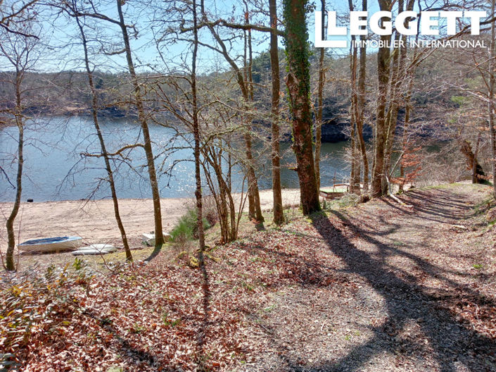 Image No.10-3 Bed House for sale