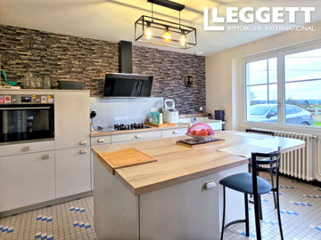 ahr0chm6ly9jzg4uagvzdglhlmltbw8vaw1hz2uvvevom